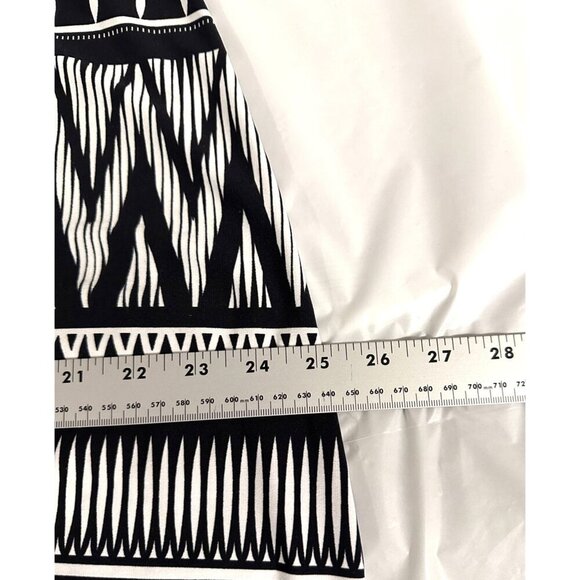 Chicos‎ Size 3 Womens Maxi Skirt Geometric Tribal Print Black & White Side Slit - Picture 7 of 16